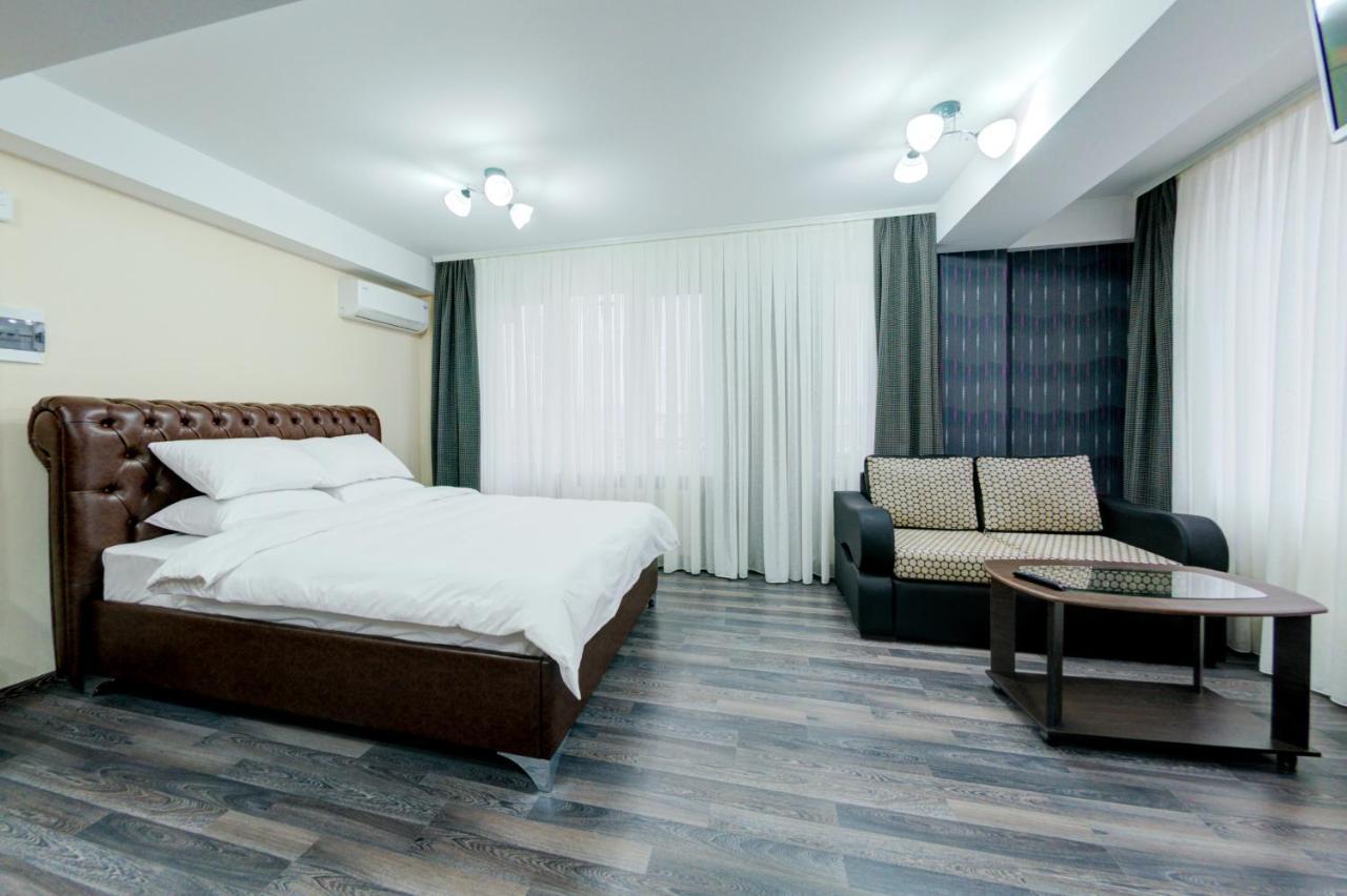 Catherine Hotel Chişinău Esterno foto