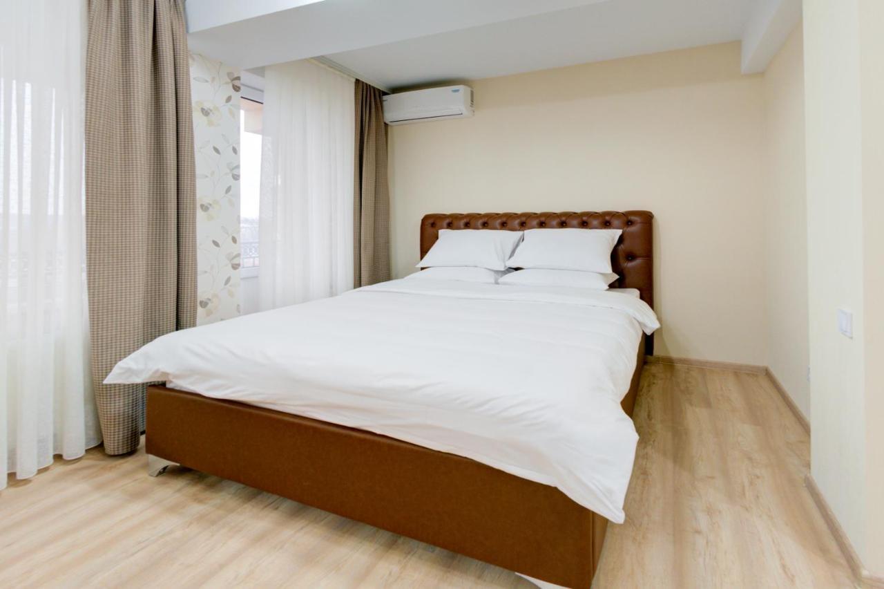 Catherine Hotel Chişinău Esterno foto