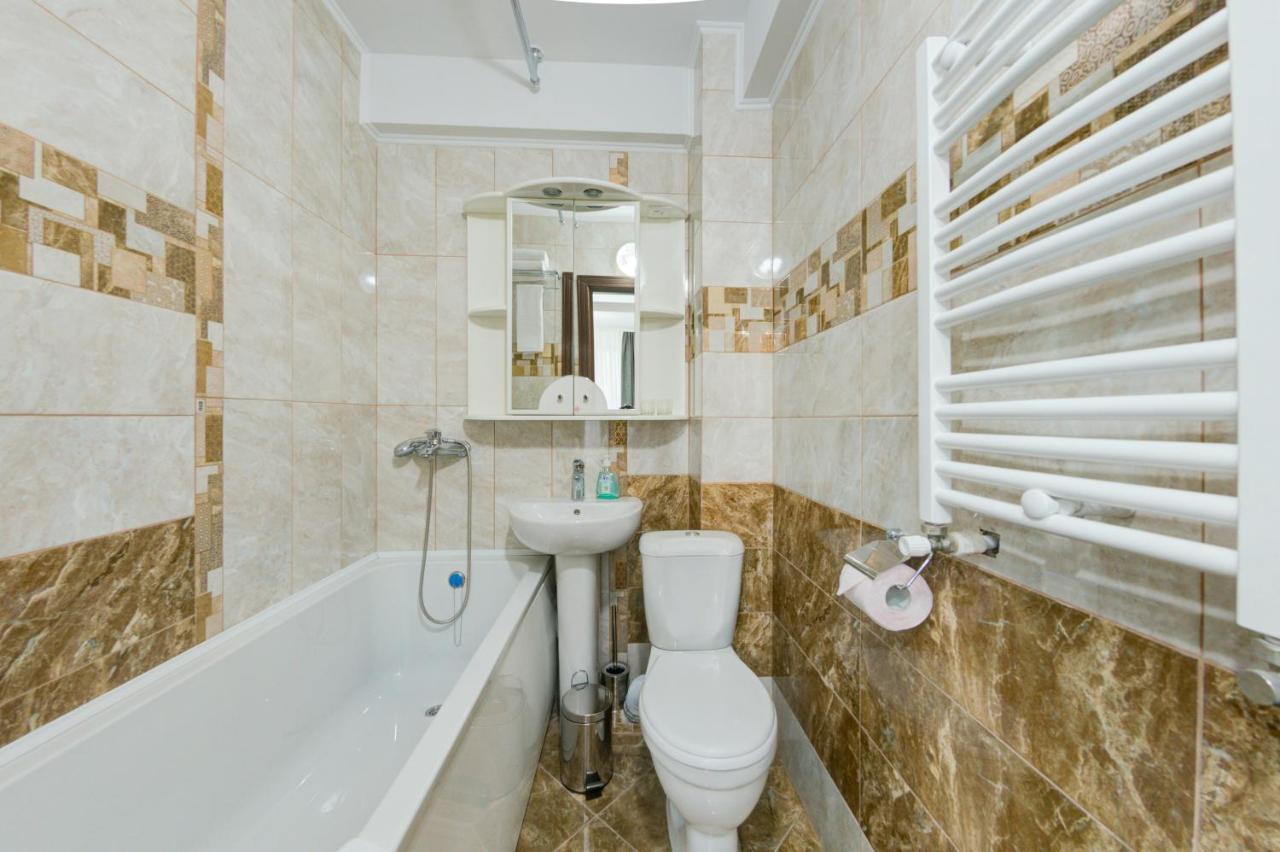 Catherine Hotel Chişinău Esterno foto